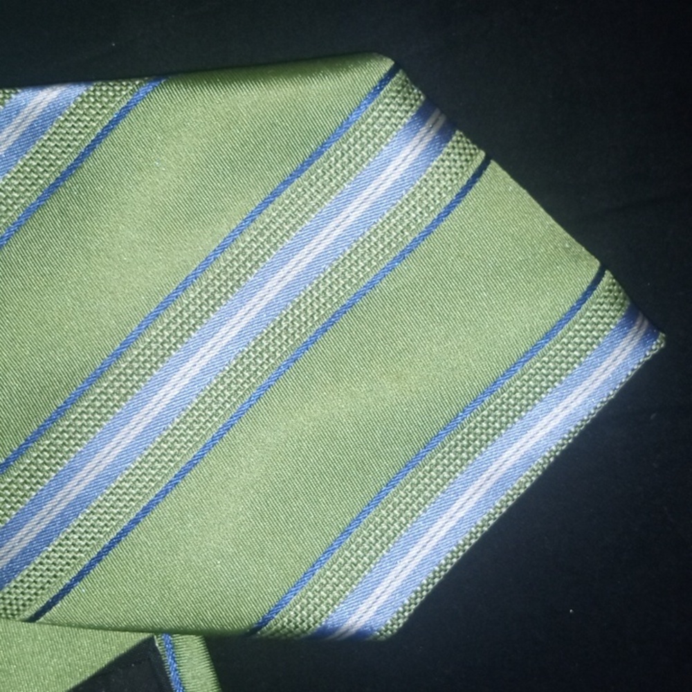 Men's tie - Picture 3 of 3